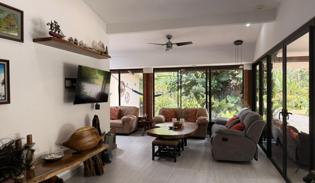 WhatsApp Image 2026-03-06 at 18.06.00